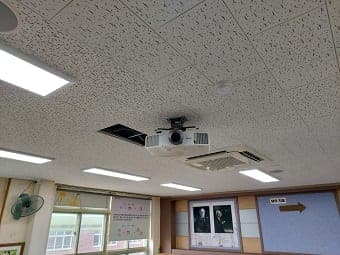 [부산] 해운대 학교 빔프로젝터 설치 사진 3